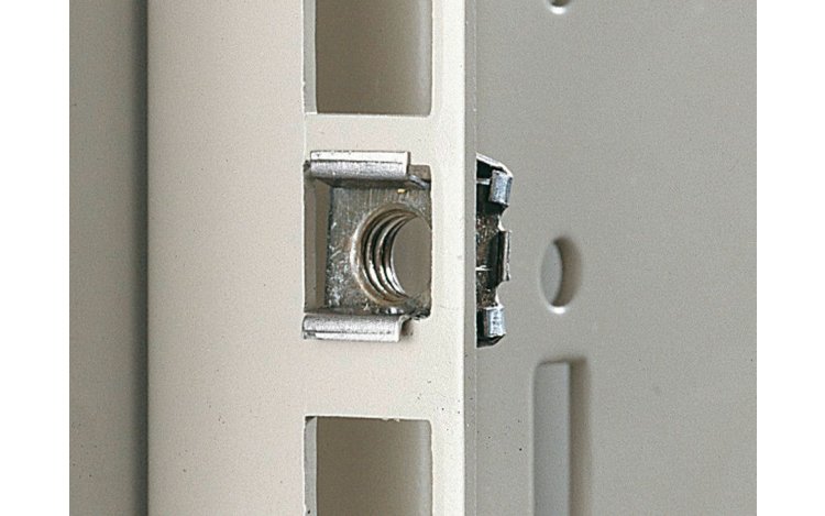 EL captive nuts for 19''